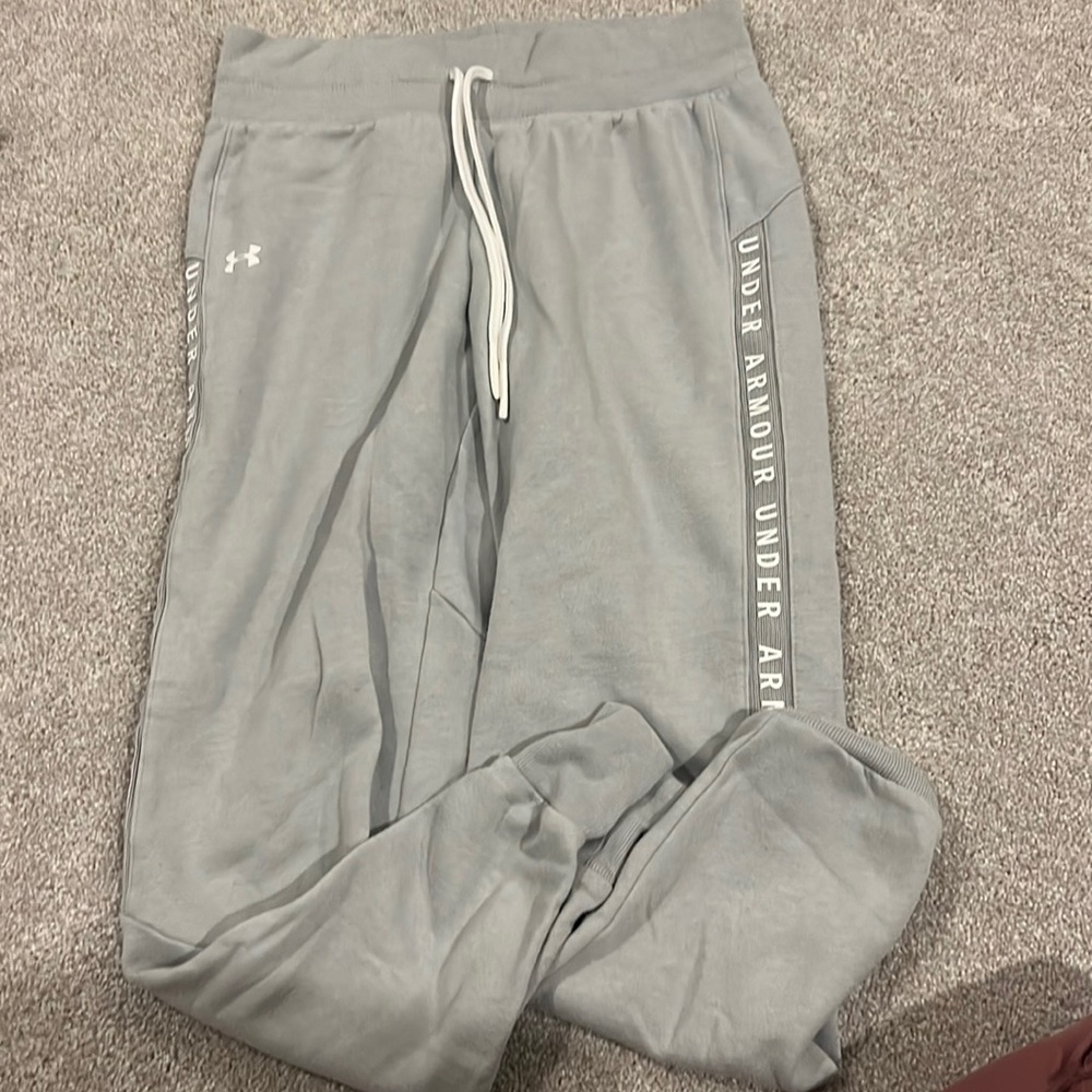 Under armor gray sweatpants